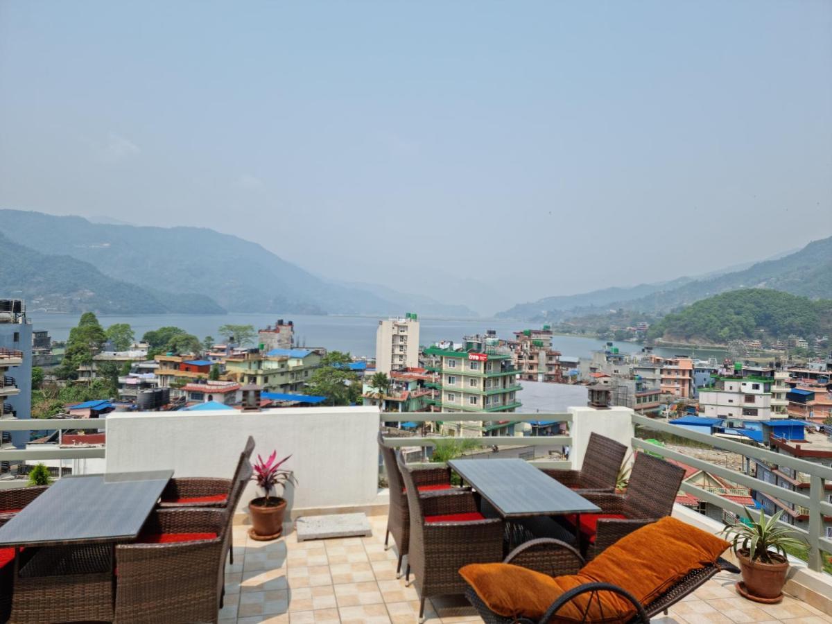 פוקהרה Chautari Boutique Hotel מראה חיצוני תמונה
