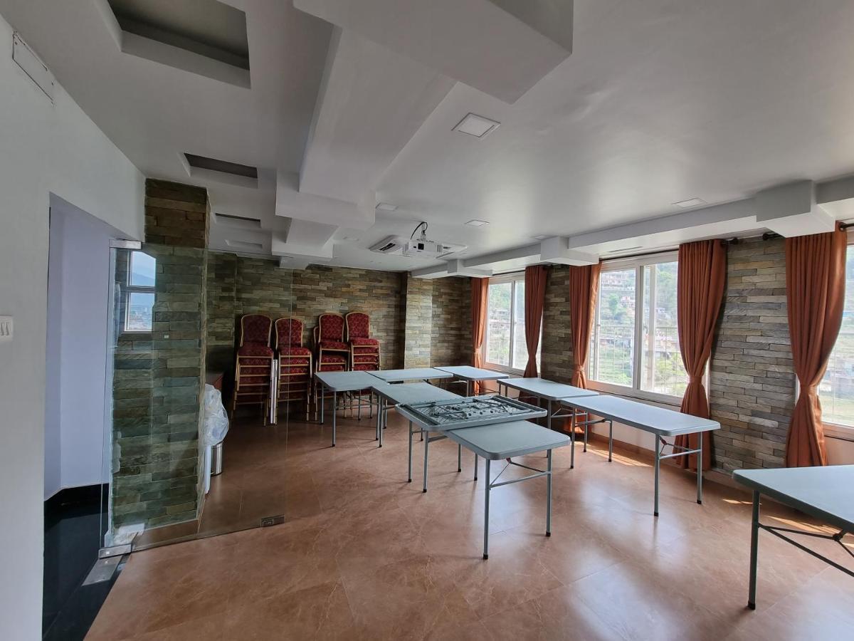 פוקהרה Chautari Boutique Hotel מראה חיצוני תמונה