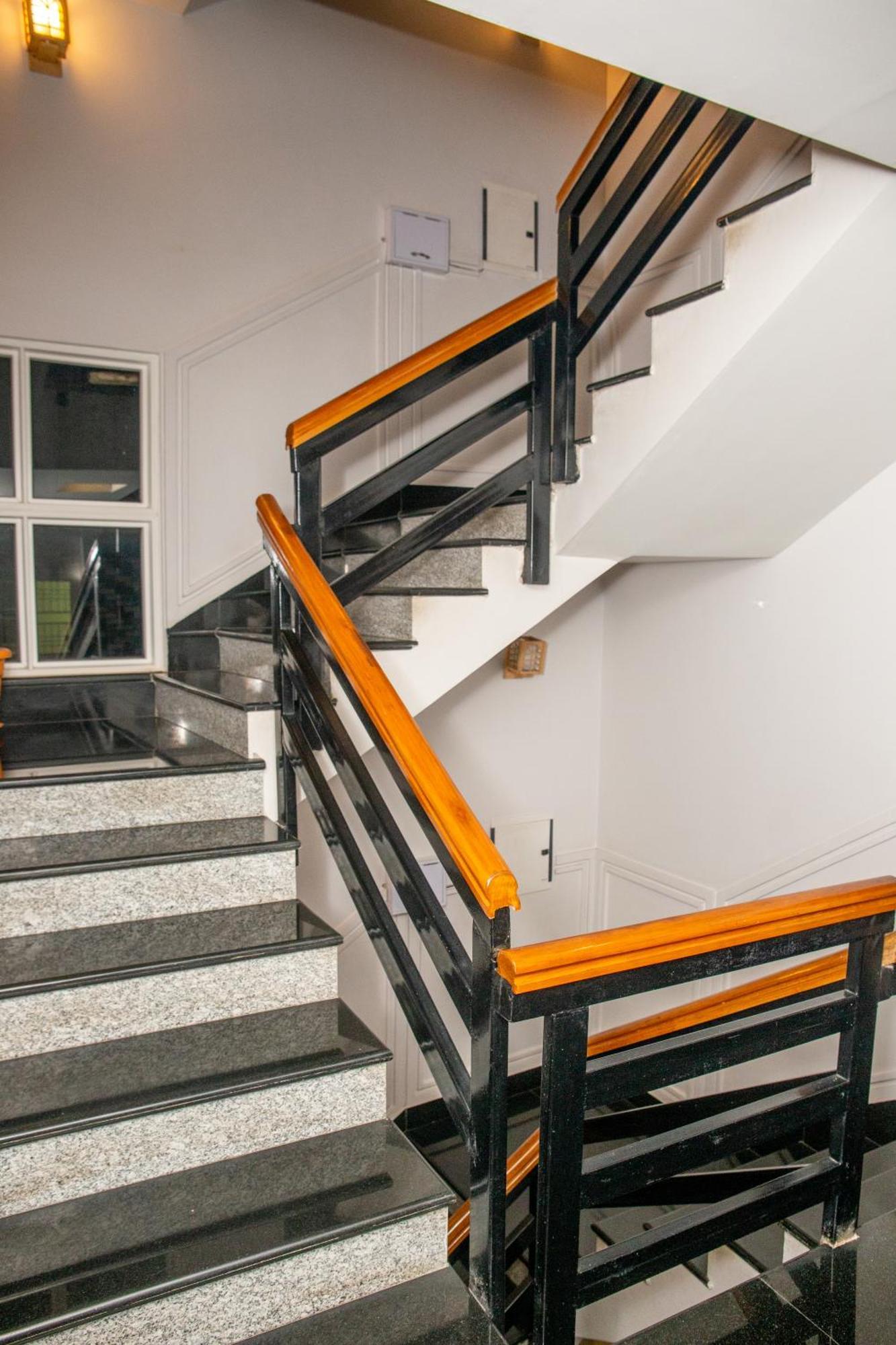 פוקהרה Chautari Boutique Hotel מראה חיצוני תמונה