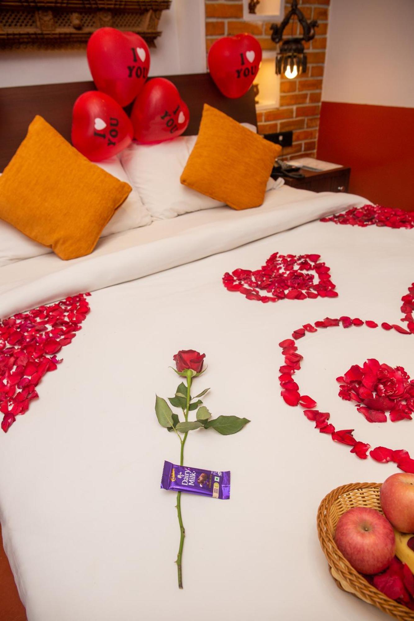 פוקהרה Chautari Boutique Hotel מראה חיצוני תמונה