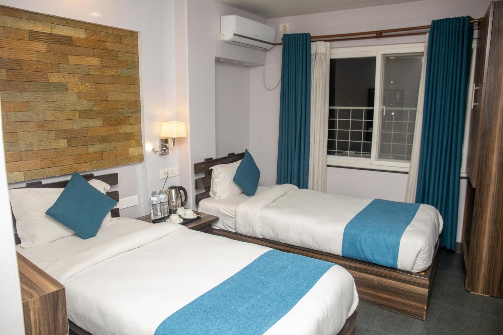 פוקהרה Chautari Boutique Hotel מראה חיצוני תמונה