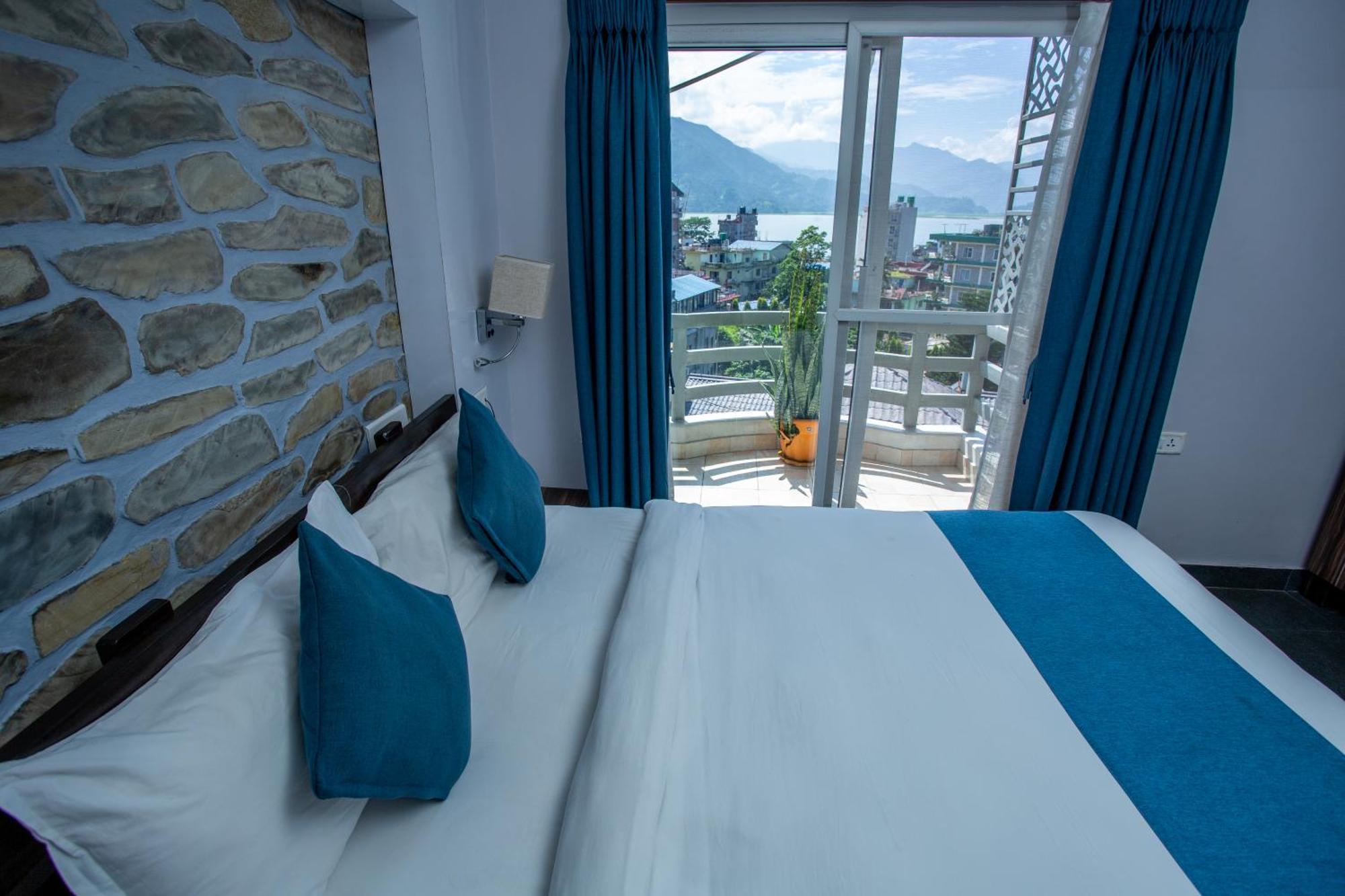 פוקהרה Chautari Boutique Hotel מראה חיצוני תמונה